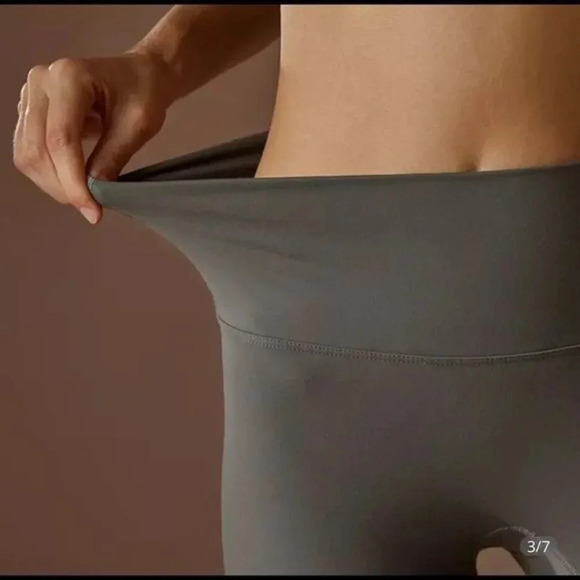 Super soft leggings NWOT - Picture 3 of 6